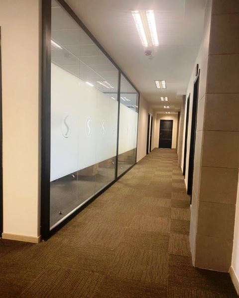 იყიდება საოფისე ფართი საბურთალოზე