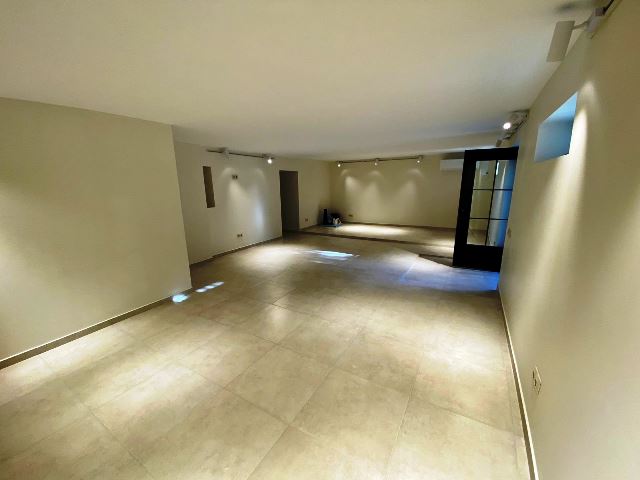 ქირავდება საოფისე ფართი საბურთალოზე