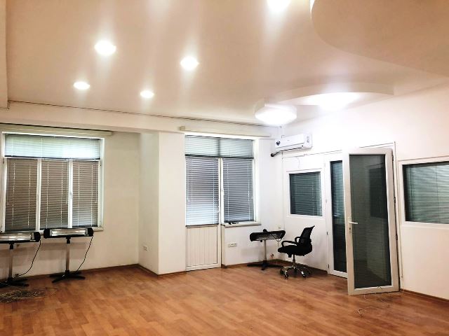 Commercial space for rent in Saburtalo