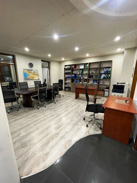 ქირავდება საოფისე ფართი საბურთალოზე