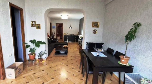Flat for sale in Vake