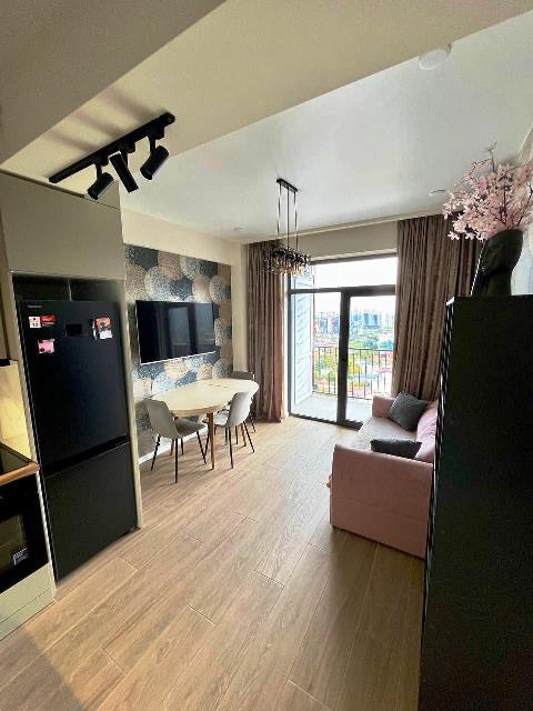 იყიდება ბინა ისანში