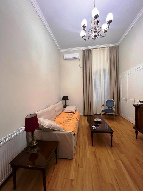 Flat for rent in Sololaki