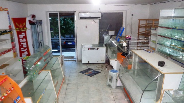 ქირავდება კომერციული ფართი რუსთავში