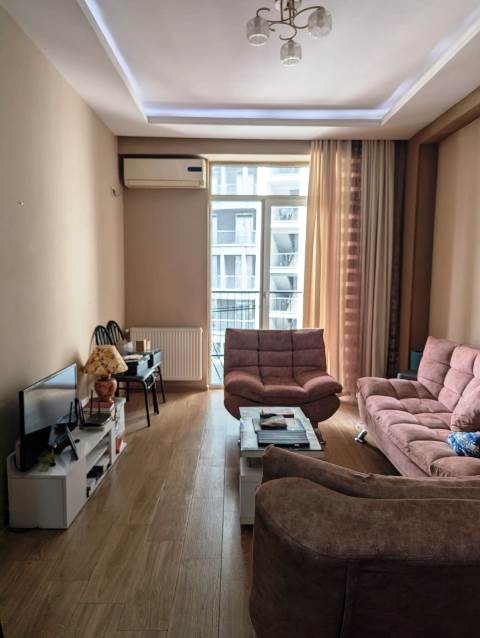 ქირავდება ბინა საბურთალოზე