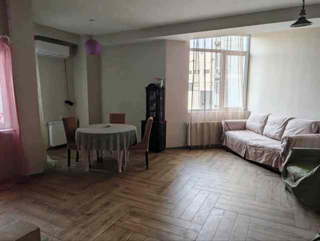 ქირავდება ბინა საბურთალოზე