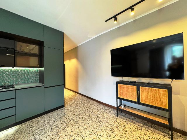 იყიდება ბინა ვაკეში