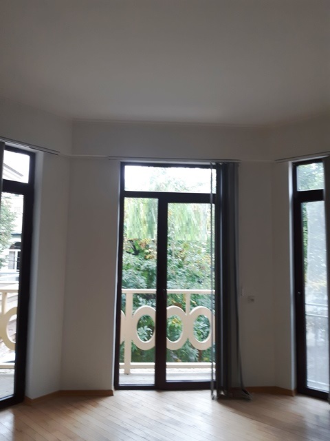 ქირავდება საოფისე ფართი ჩუღურეთში