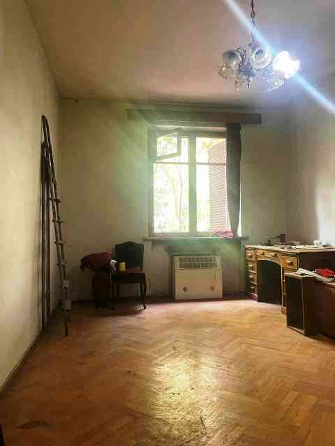 იყიდება ბინა საბურთალოზე